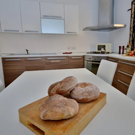 City Living Tk 1 Rm 1 Saint Julian's