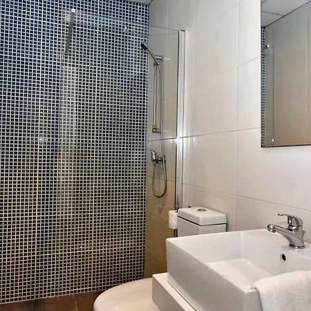 City Living Tk 1 Rm 1 بيت ضيافة *